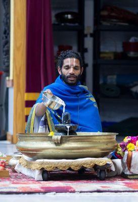 Vedic Priest Deepak Acharya
