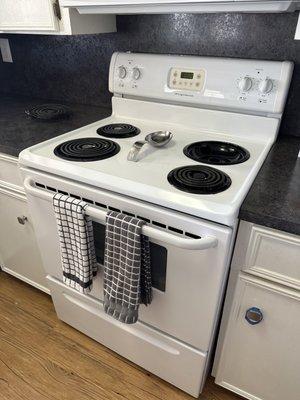 Blue and bright cleaning service