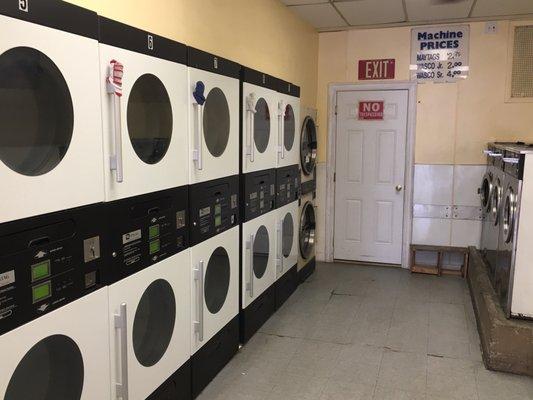Tommy's Laundromat