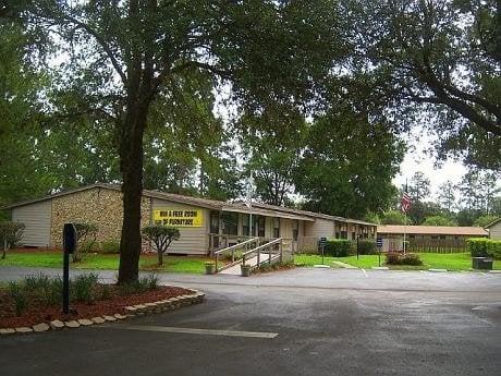 Hickory Place Apartments