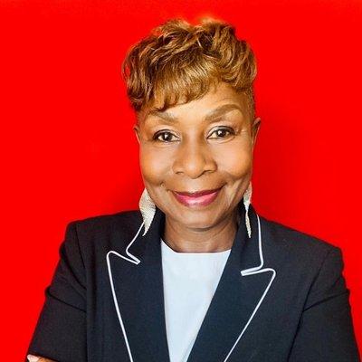 ANGELA WILLIAMS
TURNING DREAMS INTO REALITY