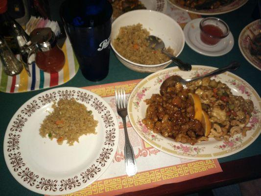 General Tsos chicken, cashew chicken and all you can eat rice with amazing wontons for an appetizer!