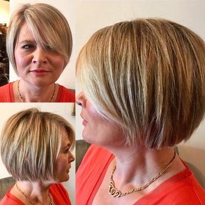 Blunt bob with platinum blonde's