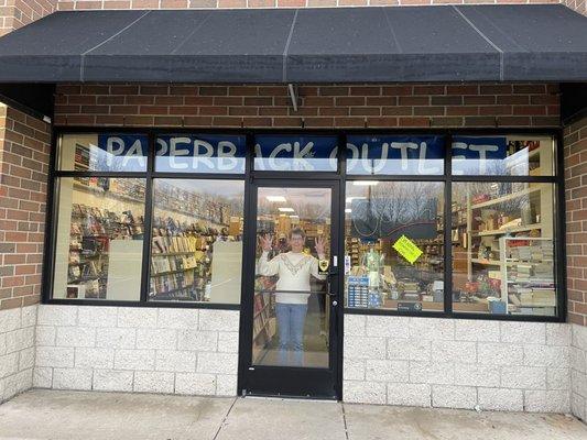 Paperback Outlet