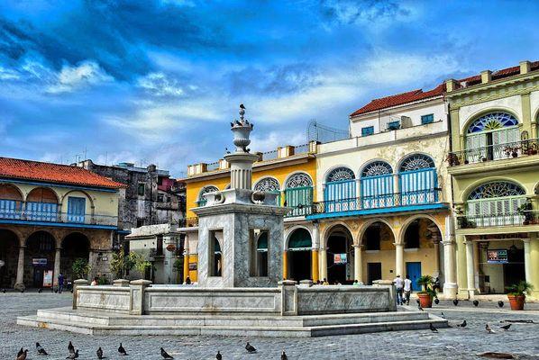 Plaza Vieja - Old Havana, Cuba
