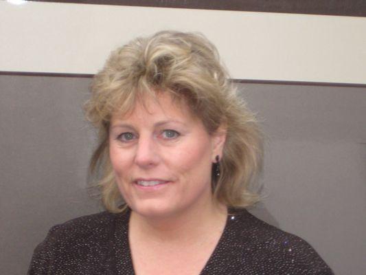 Connie Cohen, Broker