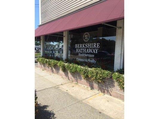 Berkshire Hathaway HomeServices Gammons Realty