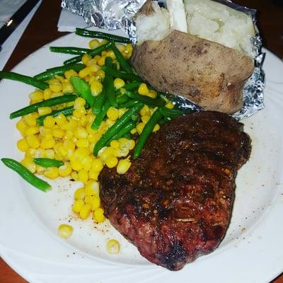 The food is good the staff even better.. will come again....