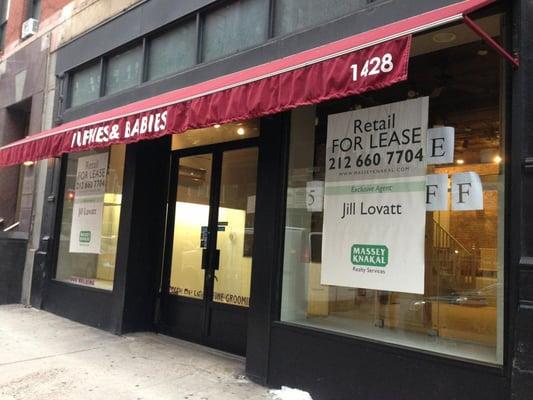 House of Paw is closed. This picture is from my visit to the location on July 1, 2013