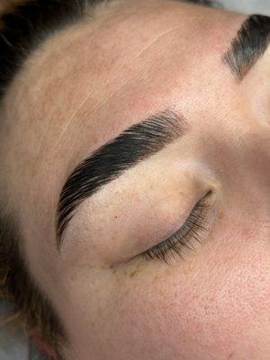 brow lamination + tint