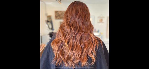 Jessica Zirpoli - Station Salon