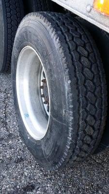 Stout Commercial Truck Tire Services