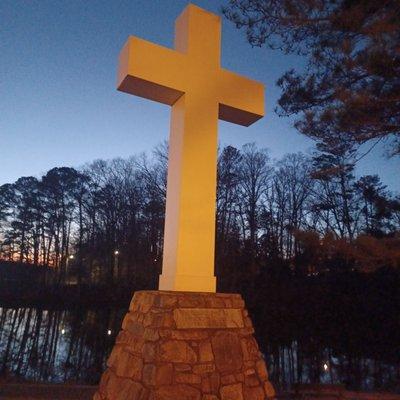 The Cross of Christ We Glory