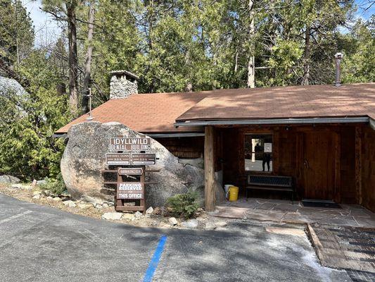 Idyllwild Dental Building