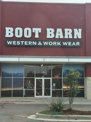 Closed. The location is now a boot barn