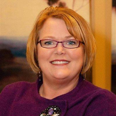 I jump in with both feet for my clients. I supply local expertise, contractor recommendations, and absolute commitment that doesn't end when