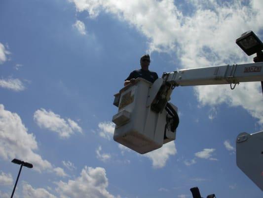 Providing Parking Lot Lighting Maintenance in Monroe, South Brunswick, Cranbury , NJ