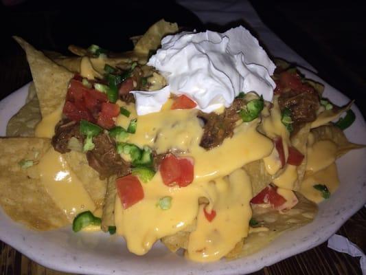 Most amazing beef chili nachos EVER