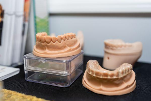 Great Crowns & Smiles Dental Lab