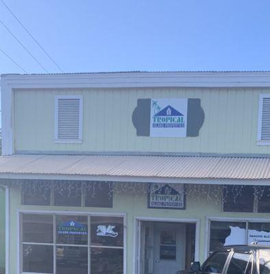 Rob Stephenson - Tropical Island Properties