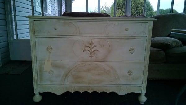 Amazing dresser