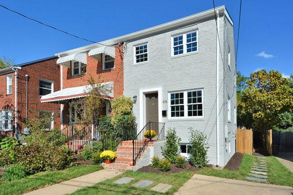 House sold by The LizLuke Team in 2015