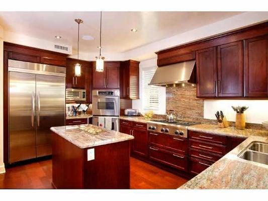 One of Hedy Goldman's listings, a condo in La Jolla.