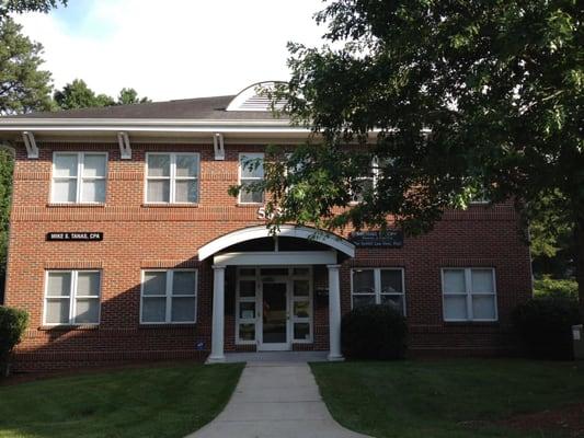 Front of Skin Fitness
Located in the Capital Office Centre