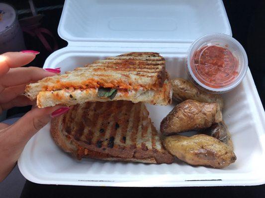 The red goat with potatoes (+$)