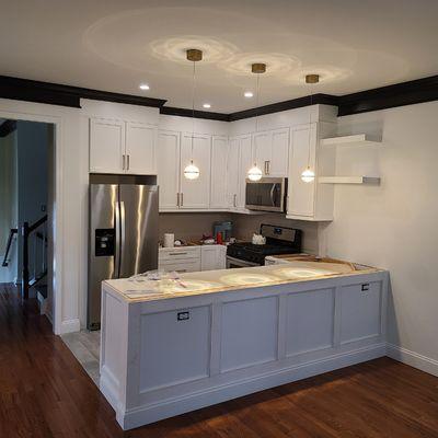 Kitchen remodel.
All electrical and plumbing.
All appliances installed.