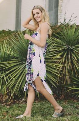 Women's beachy sportswear styles go from poolside to evening.