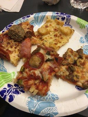 So many pizzas to try!