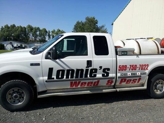 Lonnie's Weed & Pest, LLC