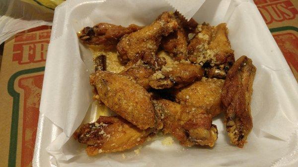 Garlic parm wings