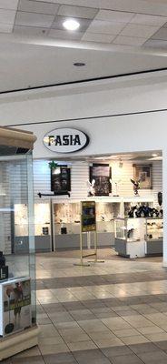 This older guy who I was told was the owner (Jamie) started saying stupid spic, mfuc** and even called me the N word.