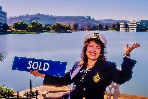 Pre-Sold "Blue Bayou"
343 Quay Lane, Redwood Shores!
Former Lender, Award-Winning Reporter
Call me for YOUR Multiple Offer!