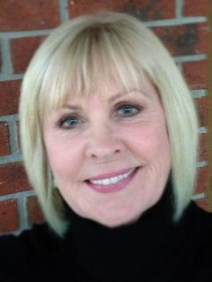 Phyllis Parkes, RE/MAX real estate agent serving Maury and Southern Williamson County including Columbia and Spring Hill.