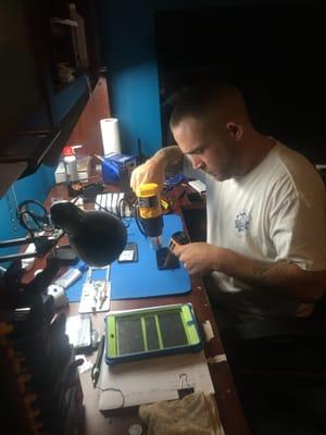 Dave (Our Owner) Doing a glass only repair on a Samsung Galaxy S4.