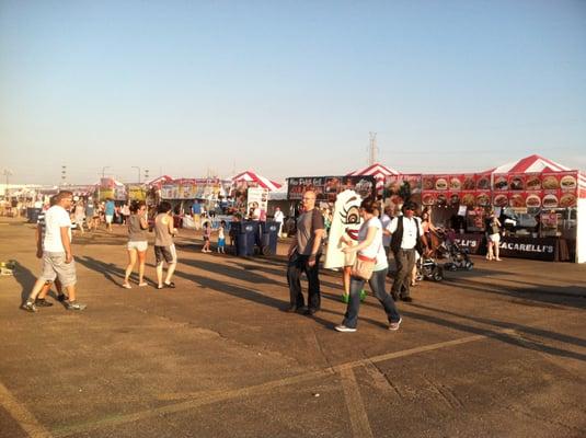 This was ALL of the food vendors :-/
*Flip side was the rides, beer tent in the middle, stage @ the ends
*not shown