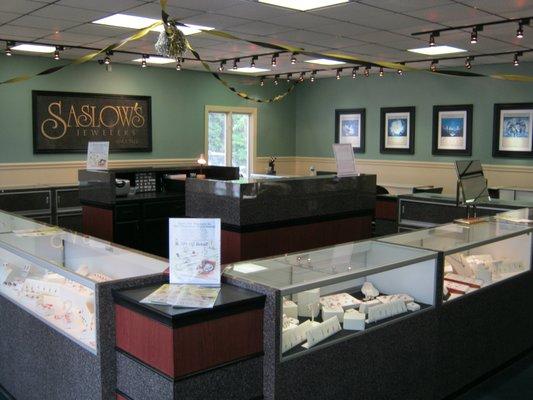 Saslow's & Henebry's Jewelers