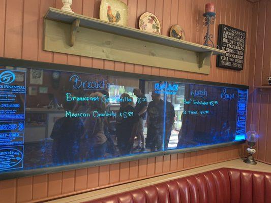 Breakfast & lunch speciala