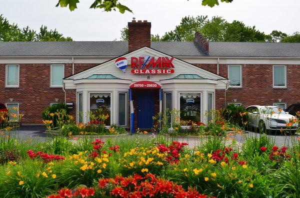 RE/MAX Classic 29630 Orchard Lake Road Farmington Hills, MI 48334