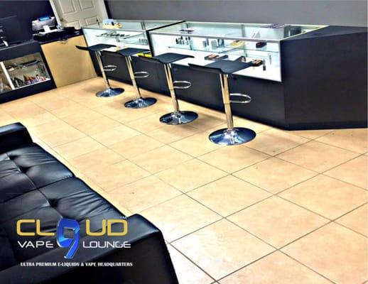 front lounge area of Cloud 9 Vape Lounge