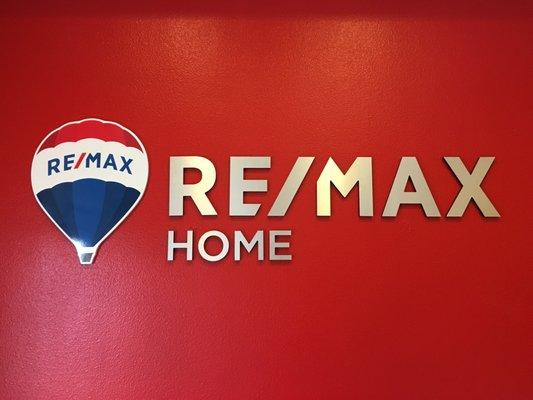 Sonya Vallerand -RE/MAX Home