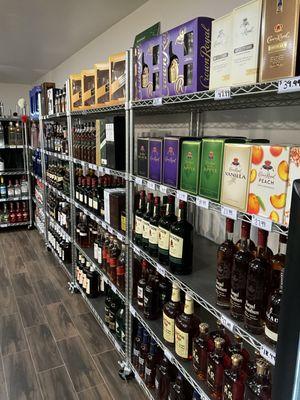 The BLVD Liquor Store Alamo