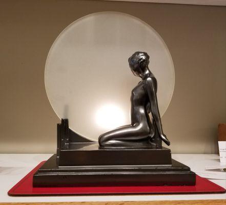 We offer an extensive collection of hard-to-find Art Deco lamps