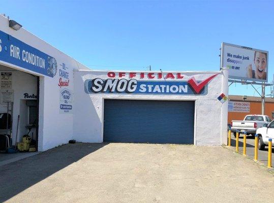 Direct access from San Pablo Ave, at the corner of Barrett