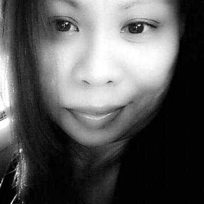 Photo of Melanie V.