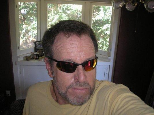 Photo of Steven L.