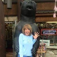 Photo of Lisa S.